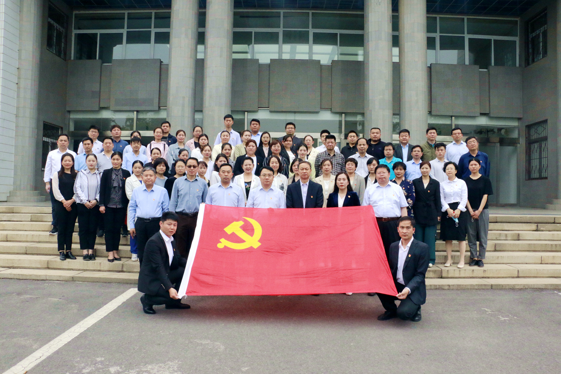 學黨史，憶校史，重溫奮斗啟征程——我院黨委組織參觀河南大學校史館開展黨史學習現場教學